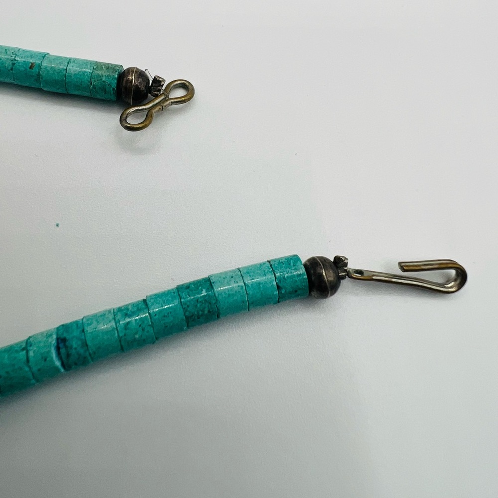 Turquoise and Shell Necklace - Picture 3 of 6